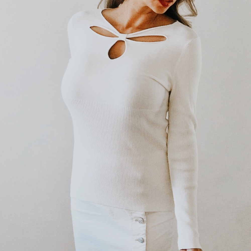 Nanette Lepore white sweater size Med - Picture 5 of 6